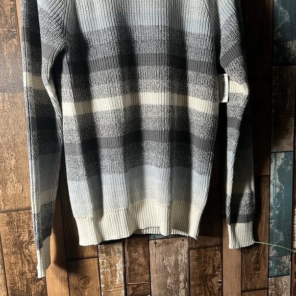 Amazon Essentials XS knit sweater - Picture 3 of 14